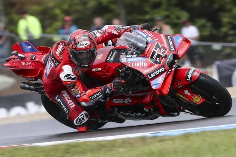 Francesco Bagnaia fehlt in dieser Saison auf seiner Ducati das Gefühl. In Brünn kamen am Freitag noch weitere Probleme dazu