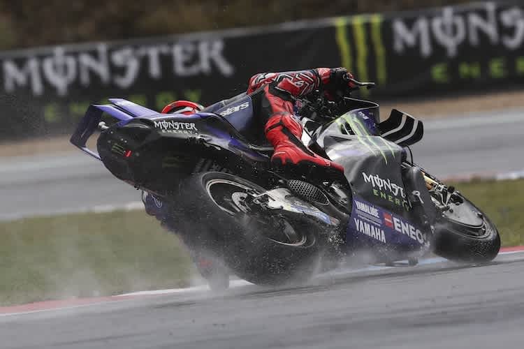 In seinem Element: Fabio Quartararo auf der nassen Piste in Brünn