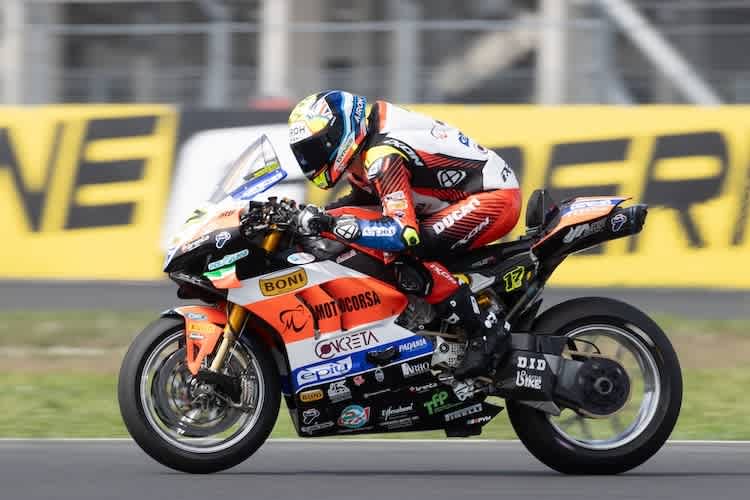 Bei Motocorsa erhält Ryan Vickers gutes Material