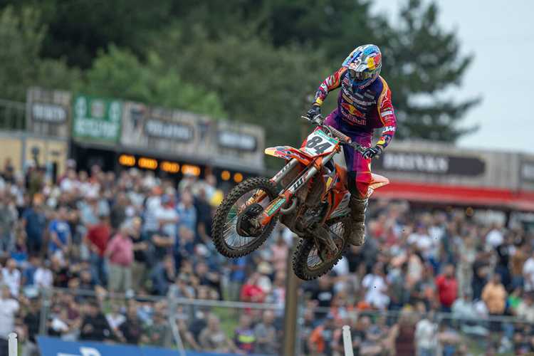 Jeffrey Herlings gewinnt den ersten Lauf in Lommel