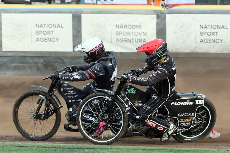 Kai Huckenbeck vor Tai Woffinden