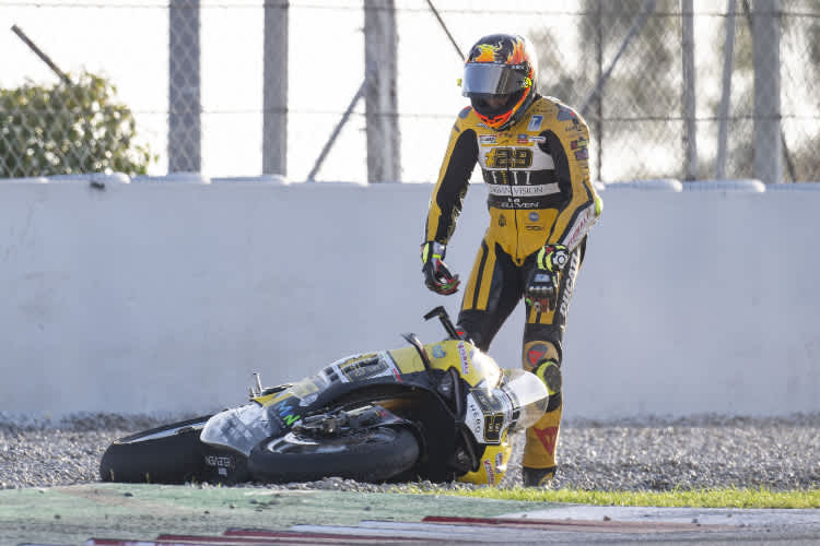 Andrea Iannone hatte in Barcelona einen harmlosen Sturz