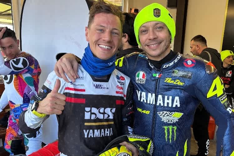 Dominique Aegeter mit Event-Veranstalter Valentino Rossi