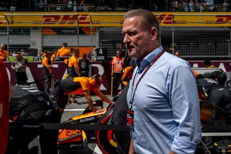 Jos Verstappen fand eine klare Antwort auf die jüngsten Aussagen von Antonio Pérez