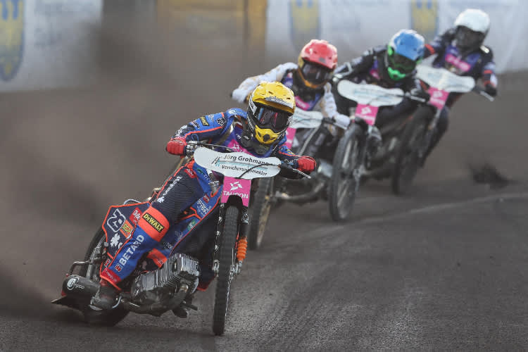 Andzejs Lebedevs fuhr bisd auf einen Lauf immer vorneweg