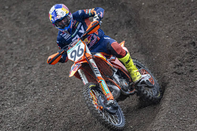 Lucas Coenen gewann in Loket den ersten Lauf der MX2-Klasse