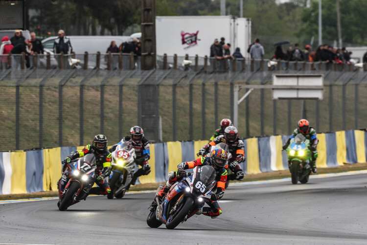 Mateusz Molik auf der Yamaha von Motobox