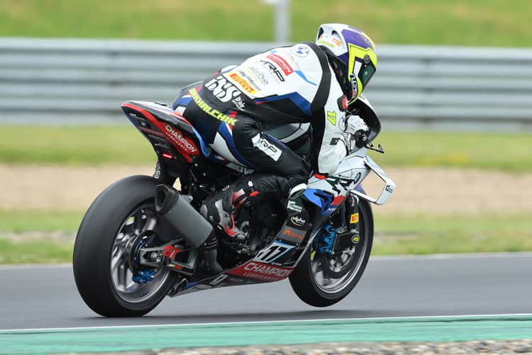 Ilya Mikhalchik mit Top-Zeit auf Pole