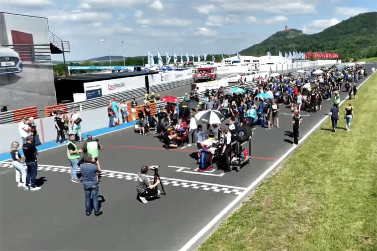 Vor dem Start ins erste Rennen