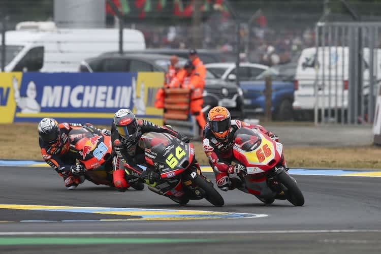 Wegen des harten Manövers gegen Joel Kelso in der letzten Kurve wurde David Munoz auf den dritten Platz strafversetzt