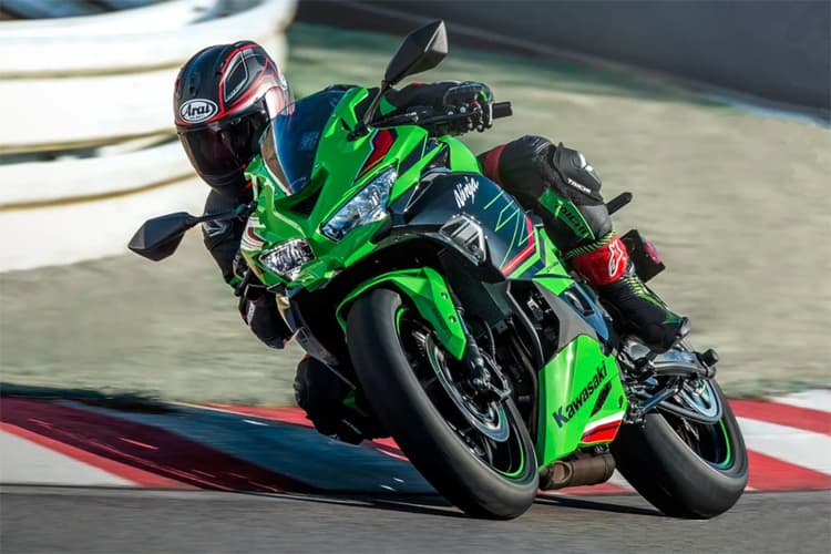 Mit der neuen Ninja auf die Strecke