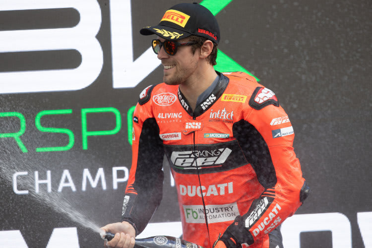 Philipp Öttl (vorne) hatte ein beschwerliches Assen-Wochenende