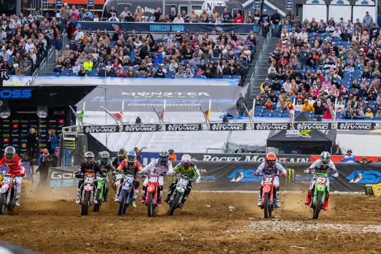In Philadelphia gehen die US-Supercross-Meisterschaften in ihre 15. Runde
