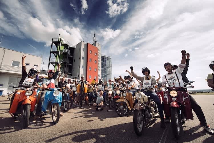 Zweirad-Kult am Sachsenring: Red Bull Vogelfrei