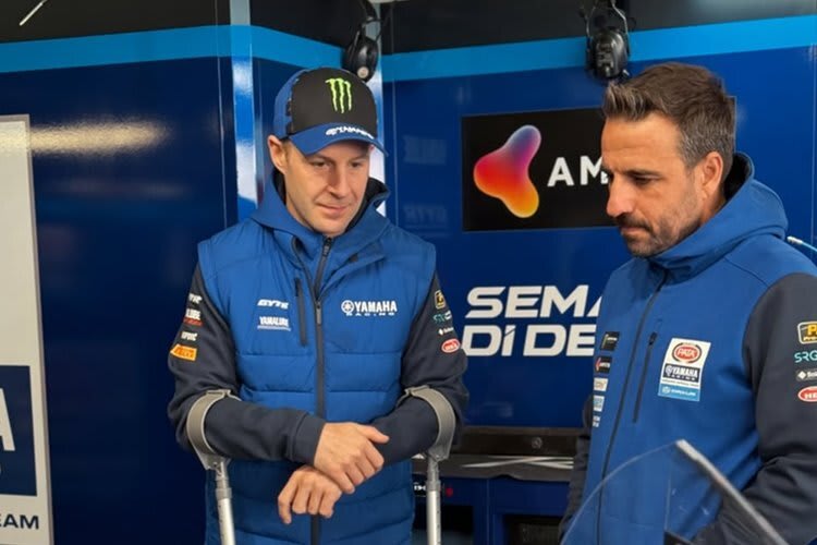 Jonathan Rea mit seinem Crew-Chief Oriol Pallares