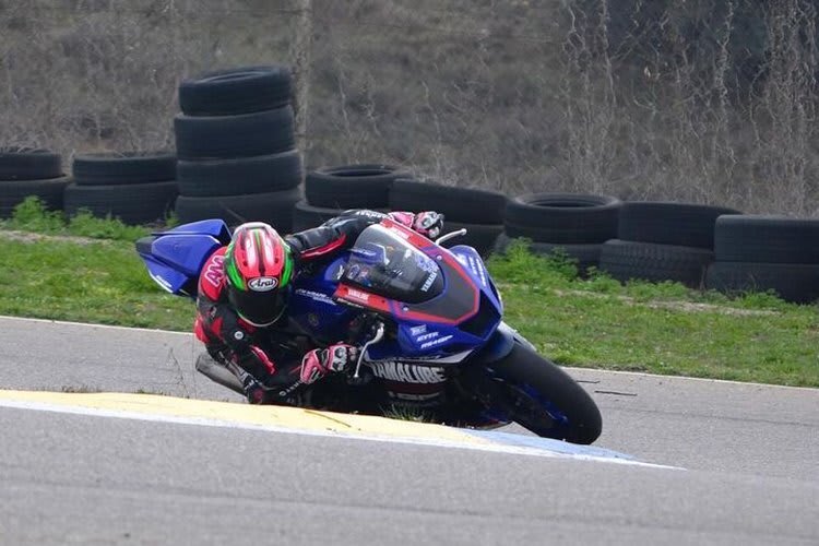 Ana Carrasco trainiert bereits fleißig mit der Yamaha R7