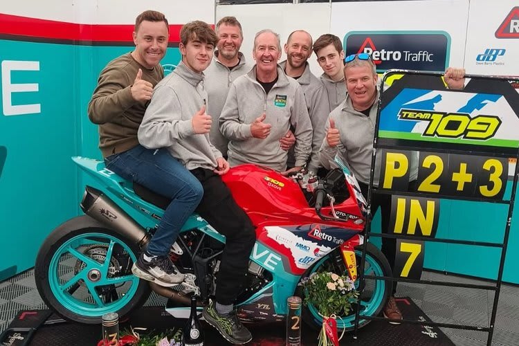 Efren Vazquez und Benat Fernandez sowie das Team #109