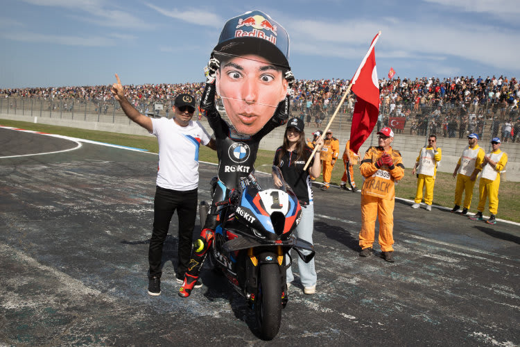 Toprak Razgatlioglu kann auch über sich lachen