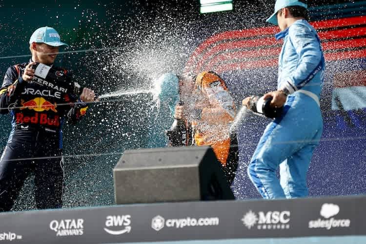 Sieger in Papaya: In Miami hatte Lando Norris das schnellere Auto als Max Verstappen und Charles Leclerc