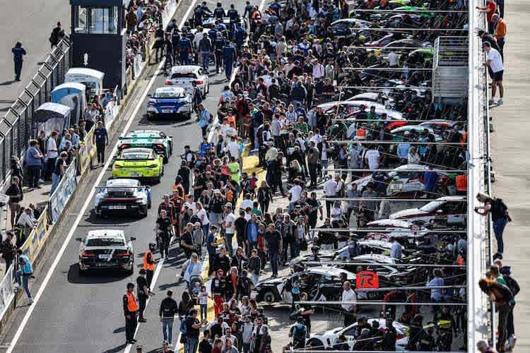 Viele Fahrzeuge sorgen erneut für Spannung