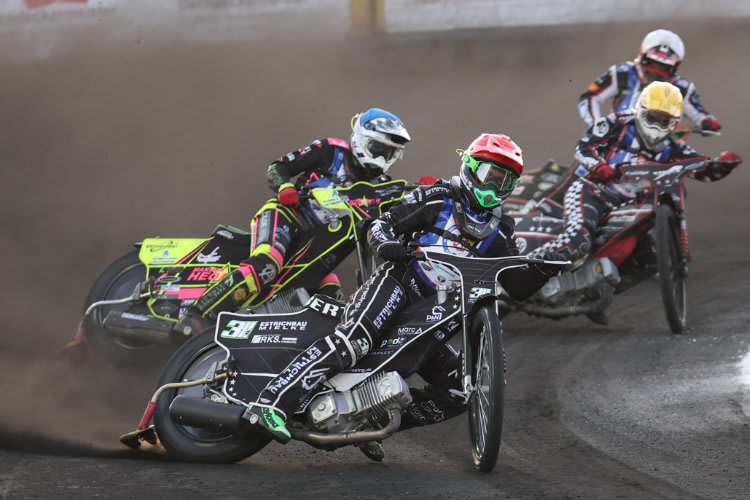 Wölber vor Hegener, Iken und Arnheim