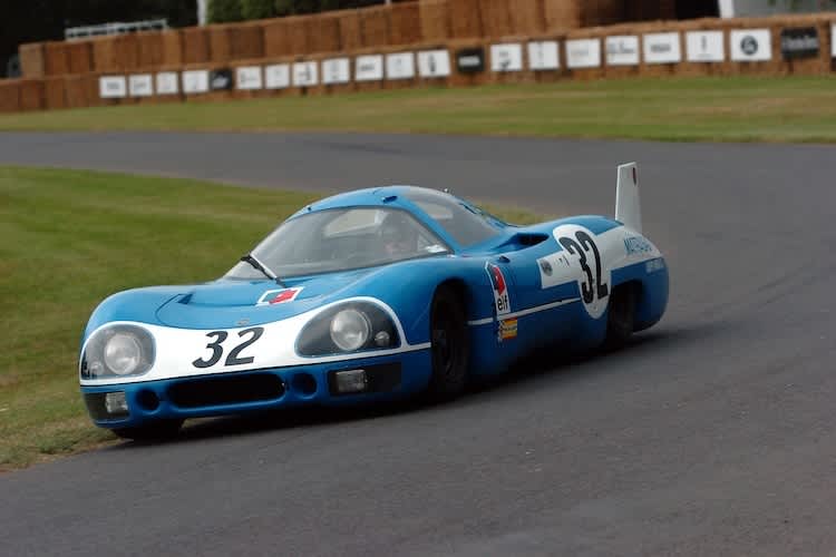 Wissen Sie, was für ein Rennwagen das ist?