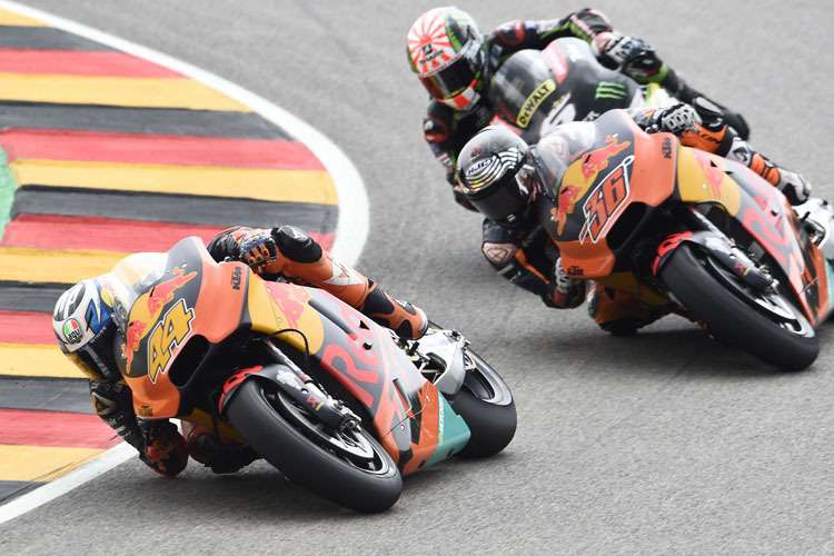 Im Deutschland-GP: KTM-Star Pol Espargaró vor Testfahrer Mika Kallio, der als Wildcard-Pilot mitkämpfte