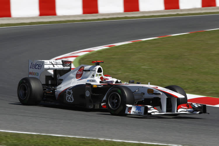 Kobayashi mit im Sauber mit reichlich Neuteilen