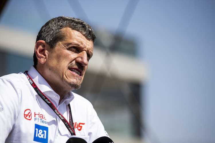 Haas-Teamchef Günther Steiner stellt klar: Man muss die Weiterentwicklung des VF-22 gut planen