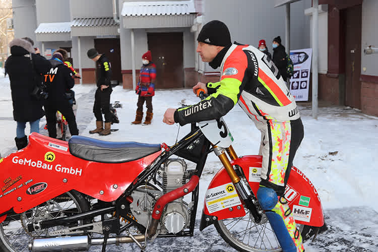 Harald Simon fehlt in Russland: Visum zu spät