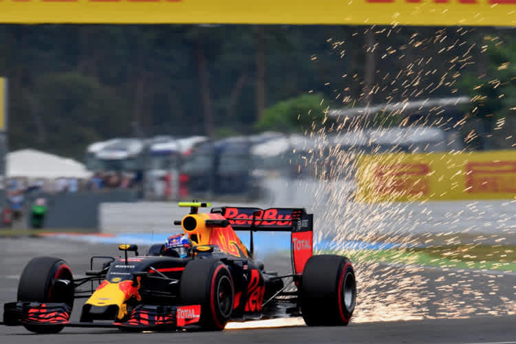 Max Verstappen: «Es ist definitiv eine Überraschung, dass wir auf dieser Strecke näher an Mercedes dran sind»