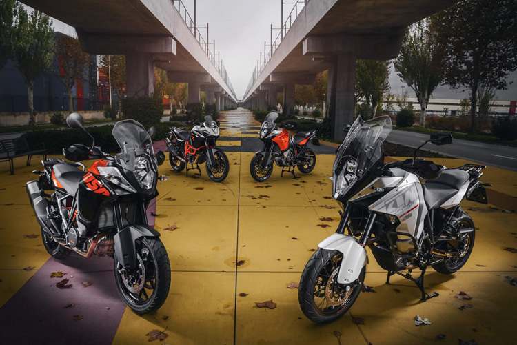 Weiter, schneller und mehr Spaß – KTMs Adventure Familie