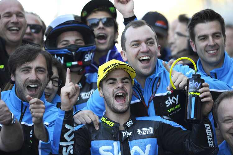 Romano Fenati mit dem Team Sky VR46 und Mentor Valentino Rossi