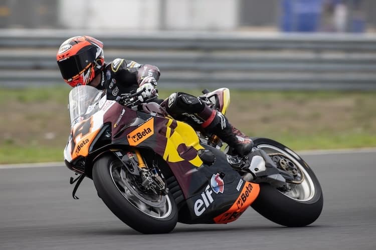 Sam Lowes stürmte am Ende des FP2 an die Spitze