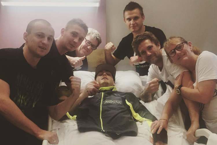 Darcy Ward twitterte dieses Bild aus dem Krankenhaus