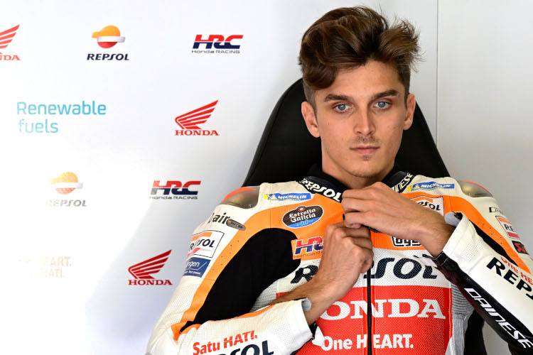 Luca Marini (26) in der Repsol-Honda-Box