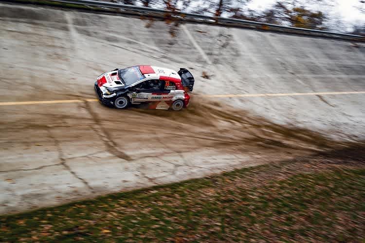 Spitzenreiter Elfyn Evans