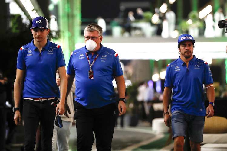 Esteban Ocon, Otmar Szafnauer und Fernando Alonso