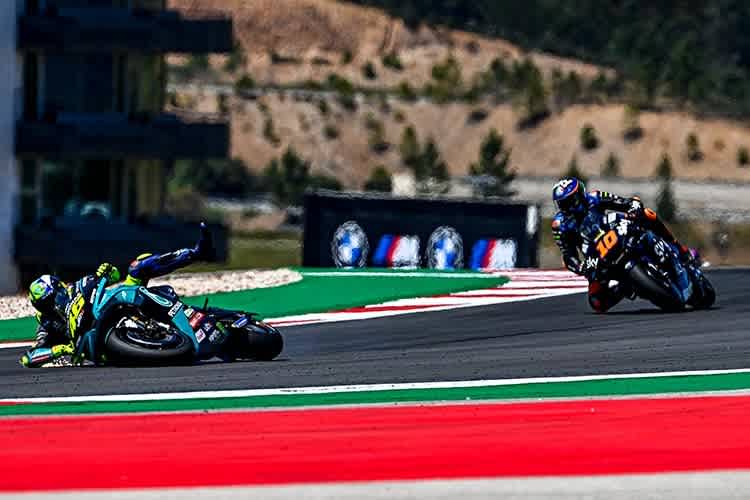 Portugal-GP: Rossi stürzte im Rennen vor seinem Bruder Luca Marini
