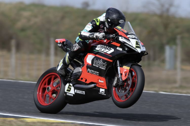 Philipp Öttl beim Training auf dem Pannonia Ring