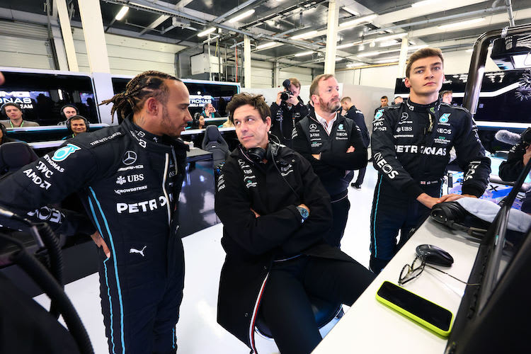 Lewis Hamilton, Toto Wolff und George Russell
