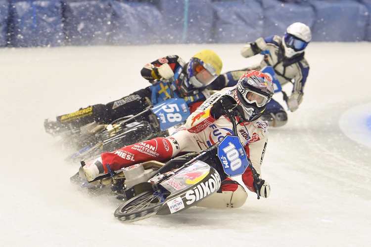 Als das Motorrad lief, fuhr Franz Zorn vorneweg