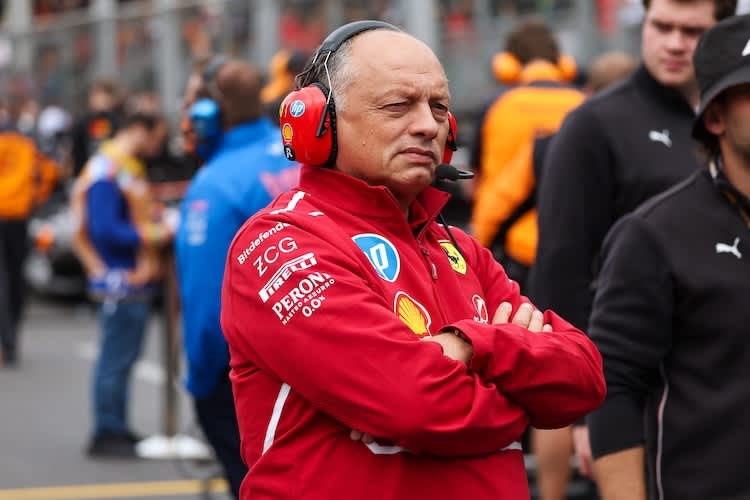 Ferrari-Teamchef Fred Vasseur mahnte schon am Freitag davor, über mögliche Budgetcap-Verstösse zu spekulieren