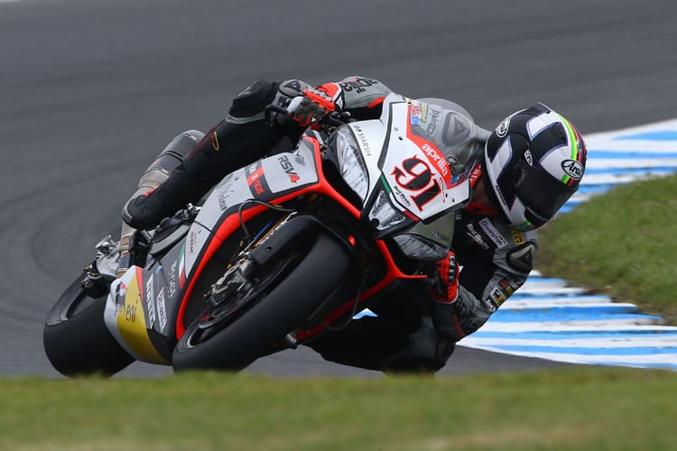 Leon Haslam ist zurück an der Spitze