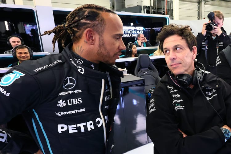 Lewis Hamilton und Toto Wolff