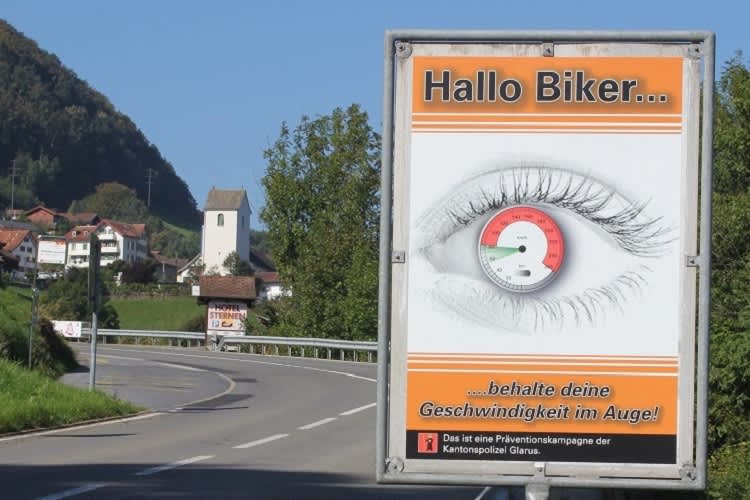 Touristen willkommen - aber bitte nur korrekte Langsamfahrer