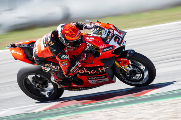 Michael Rinaldi liegt um 13 Uhr vorne