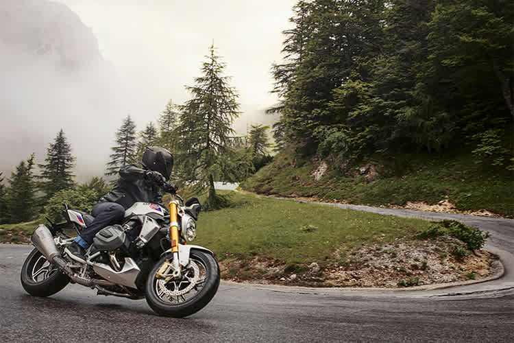 Motorradfahren soll am Sonntag verboten werden