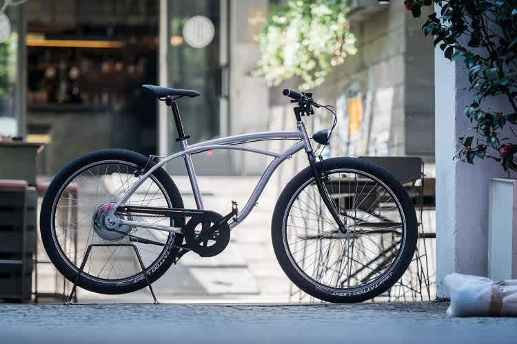 Schön gemacht, und wenn die Gewichtsangabe von 13,5 kg stimmt, ist das Morini-Fahrrad ein Leichtgewicht in dieser Klasse