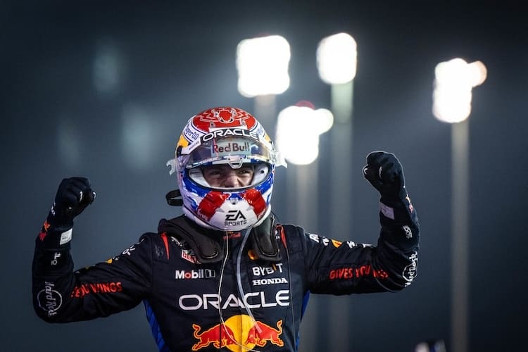Max Verstappen nach seinem Sieg in Bahrain